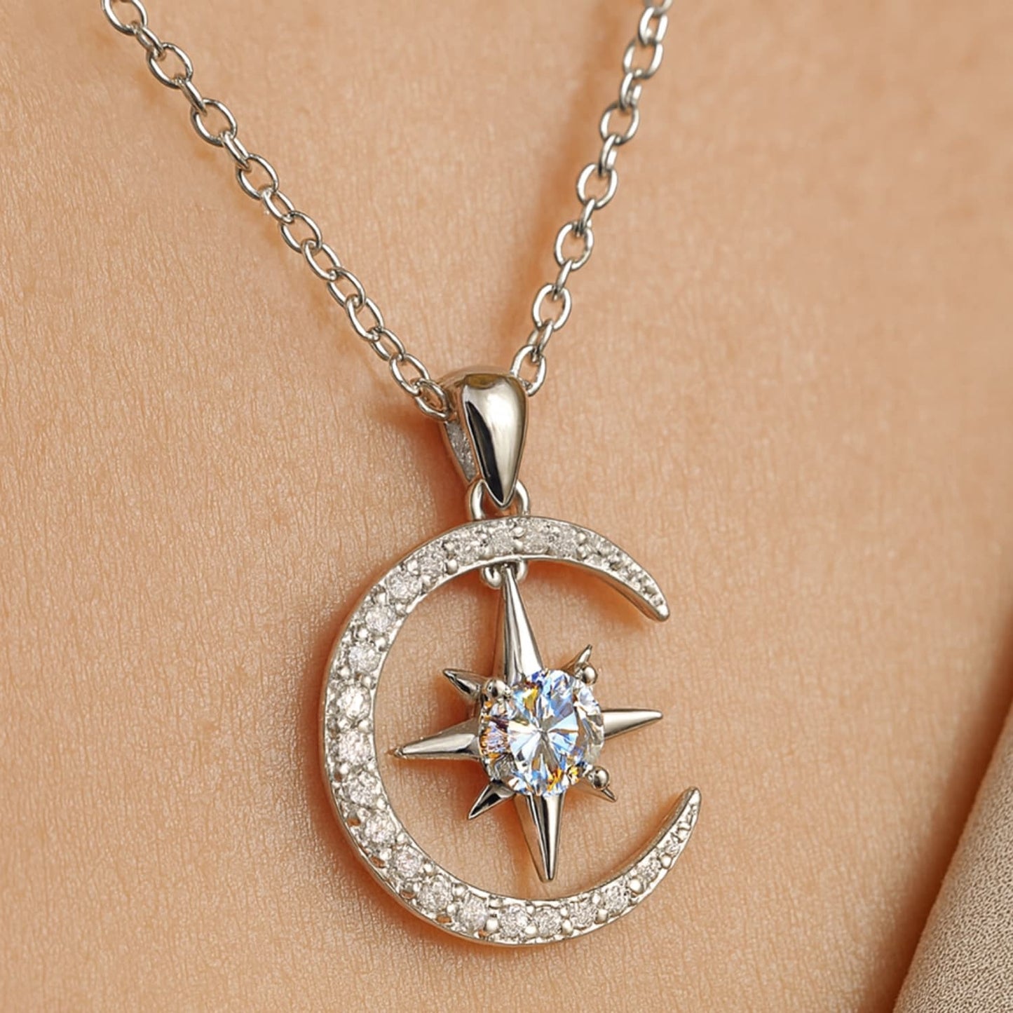 Lyrvex Claw Setting Silver Star Pendant VVS1 D Color 0.5ct
